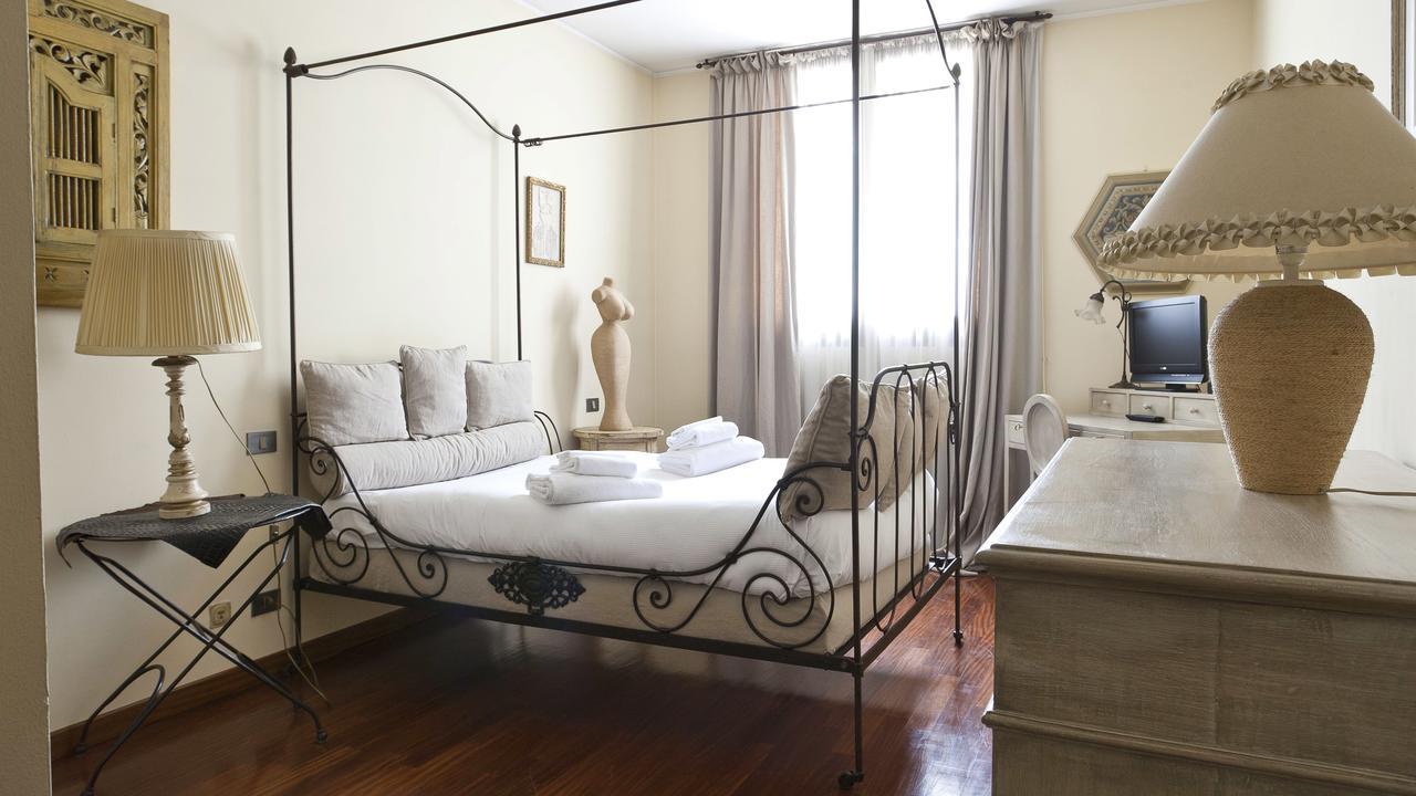 Italianway-Capecelatro Milan Bagian luar foto